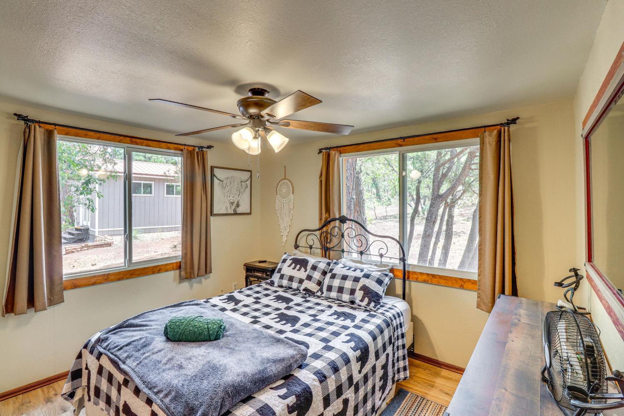 Show Low Cabin With Bbq And Fire Pit Pets Welcome! Экстерьер фото